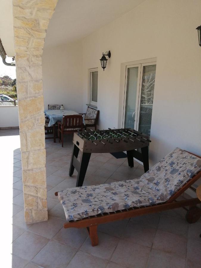 Apartments Tina Pula Exterior photo